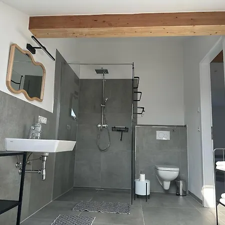 Hof Busen Landhaus Ap. Oben Links Apartment *