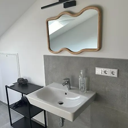 Hof Busen Landhaus Ap. Oben Links Apartment *